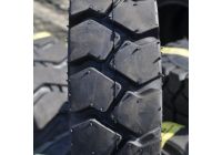 bobcat zero turn rear tires